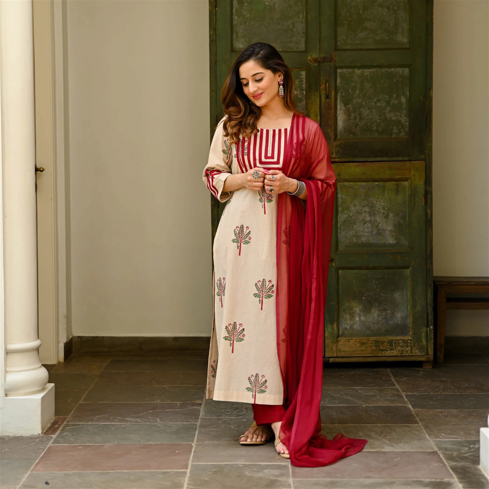 Printed White Fancy Kurti Set With Red Bottom & Dupatta