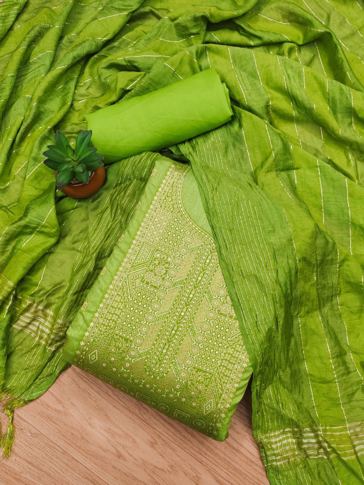 Dress Material Chanderi Jacquard Silk Dyable Leaf