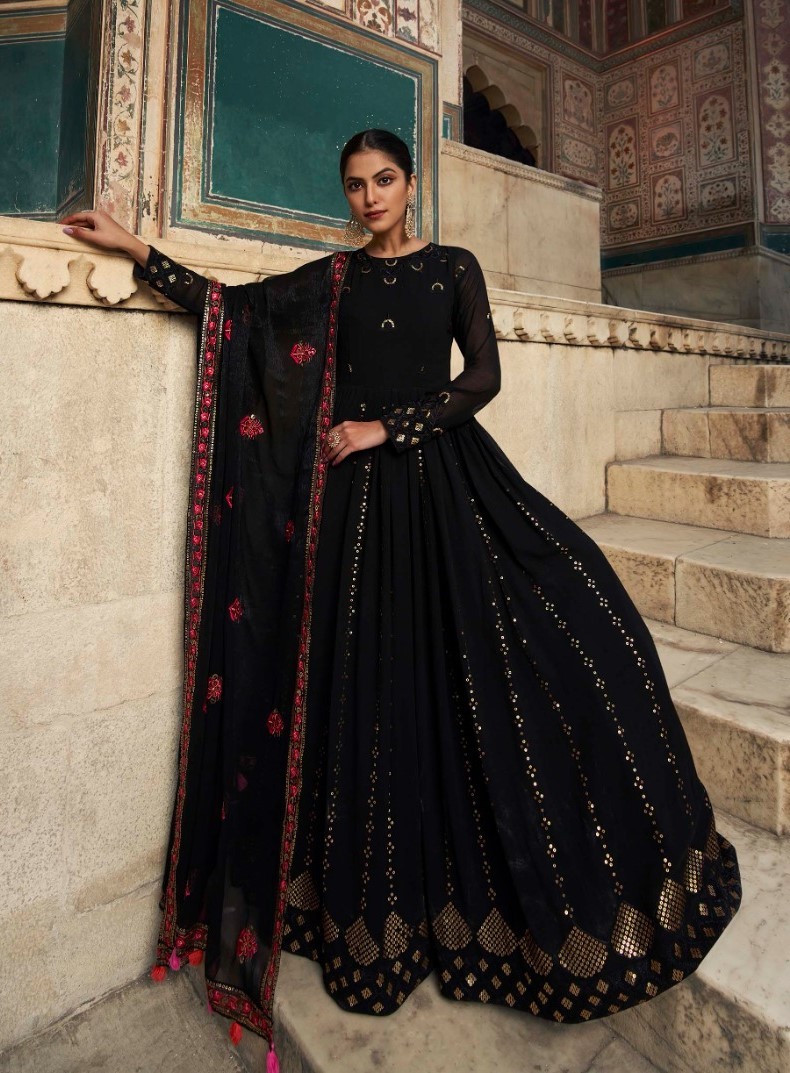 Black Stylish Dupatta with Black Women's Gown